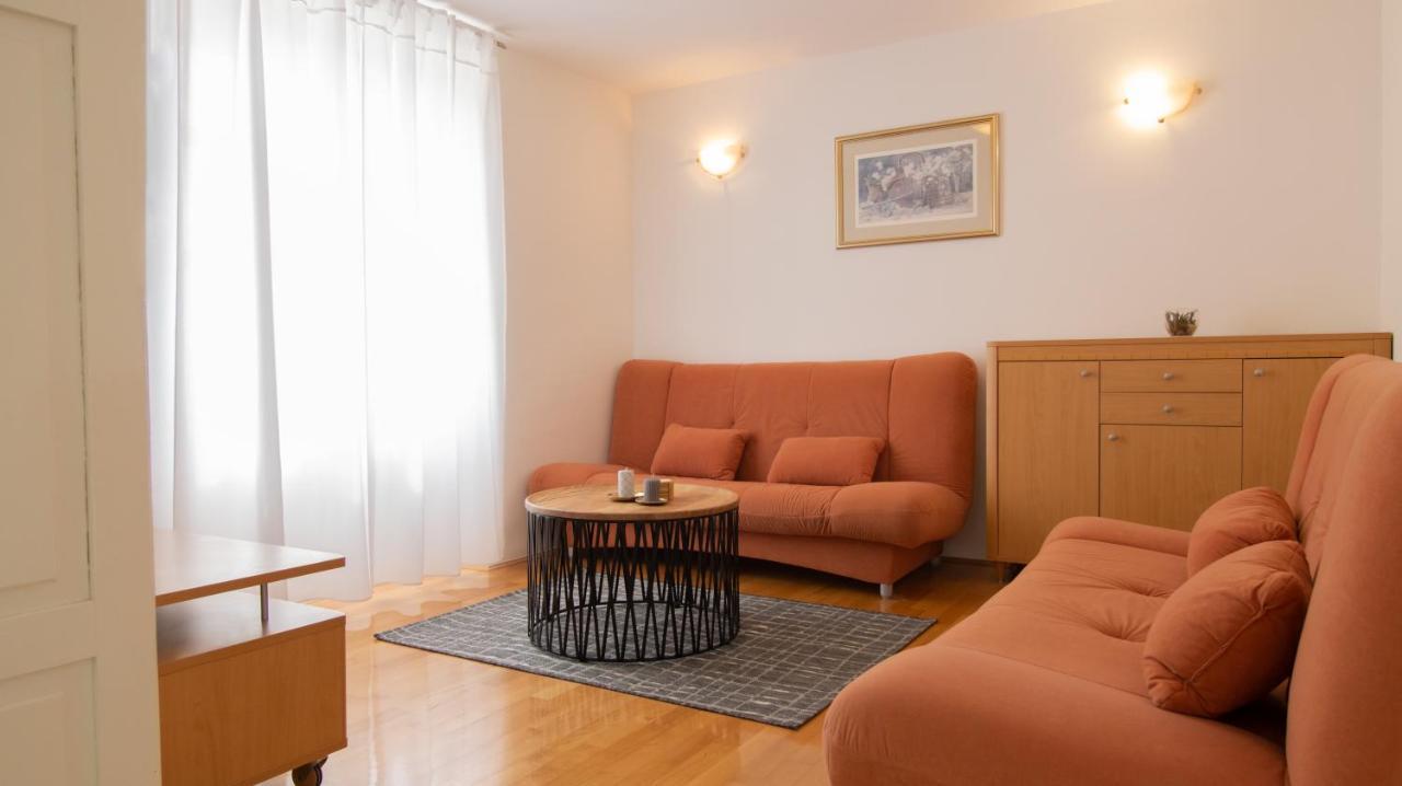 Mozart Apartments Baška Voda Extérieur photo