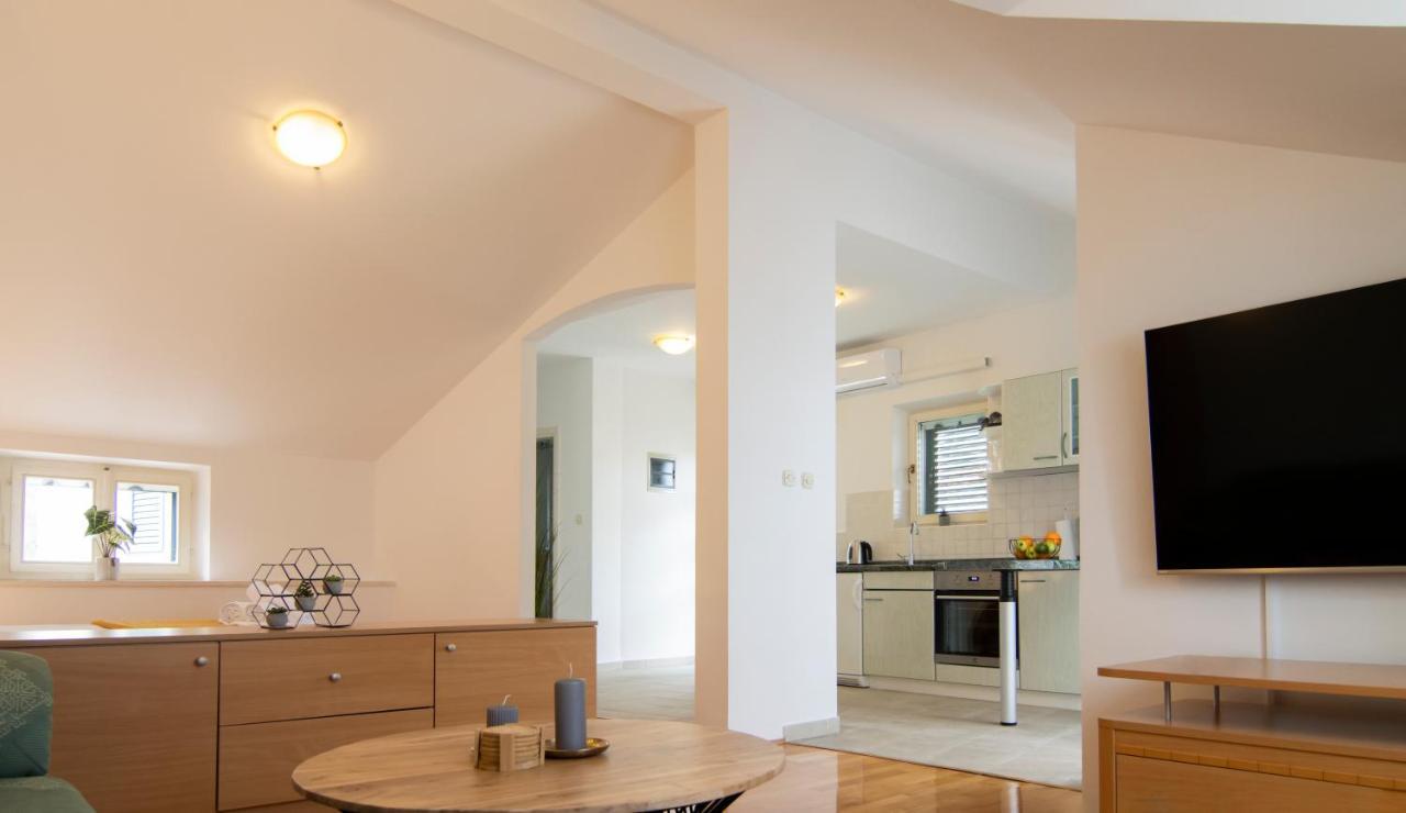 Mozart Apartments Baška Voda Extérieur photo