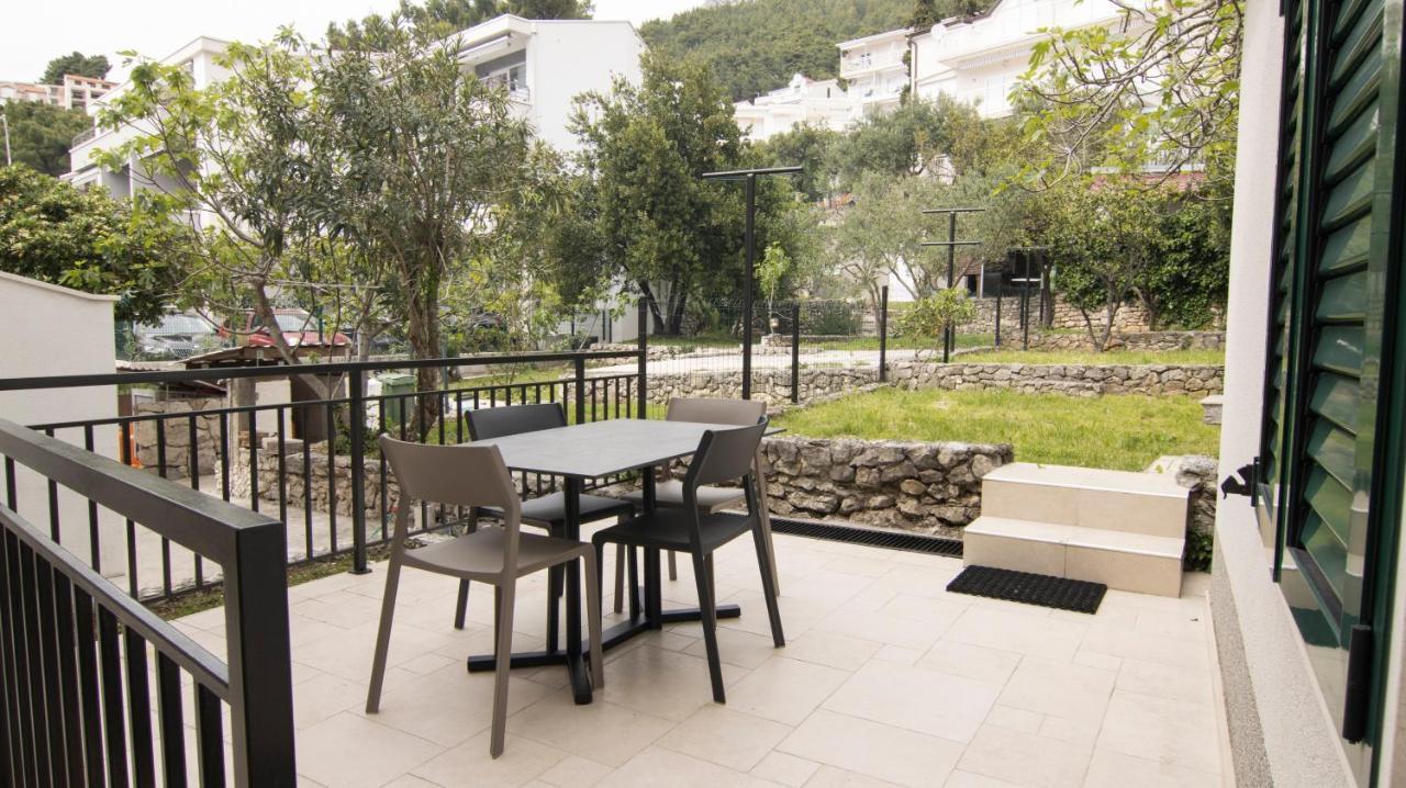 Mozart Apartments Baška Voda Extérieur photo