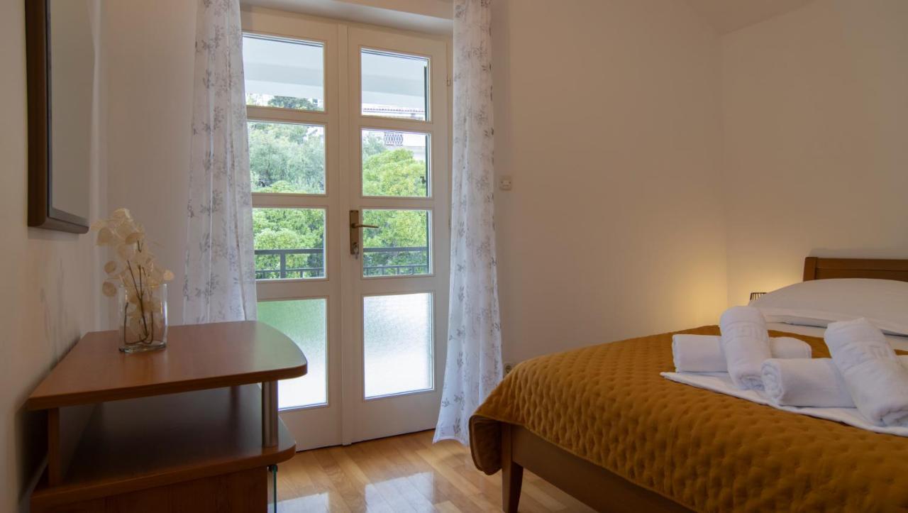 Mozart Apartments Baška Voda Extérieur photo