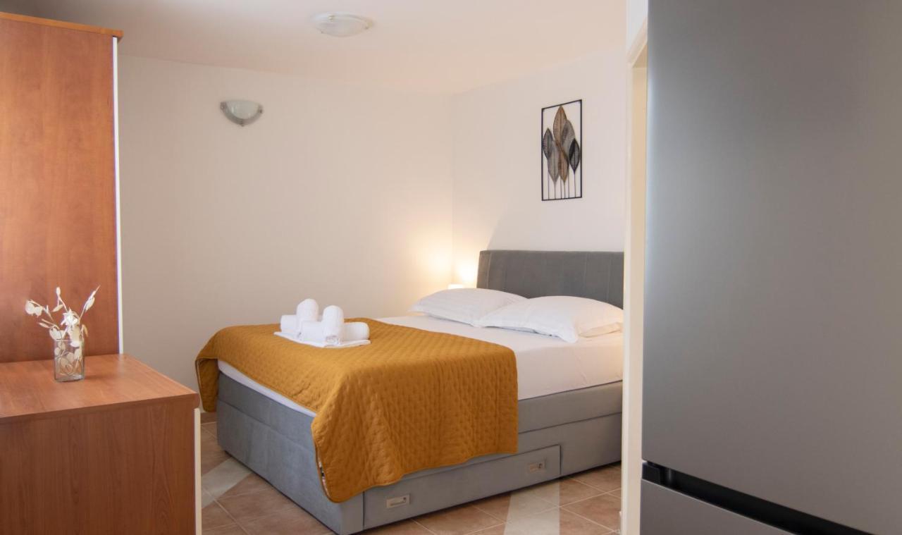 Mozart Apartments Baška Voda Extérieur photo